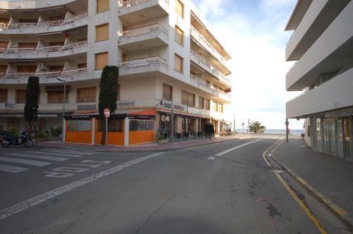 Lets Holidays Tossa De Mar Beach Apartment Экстерьер фото